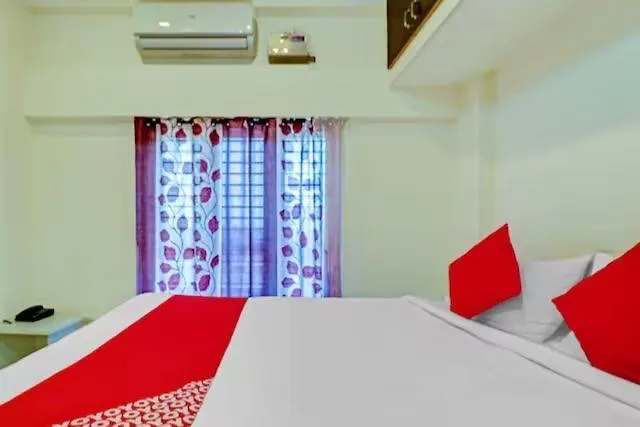 Flagship Eagle Heights Hotel Mysore 3*,  India